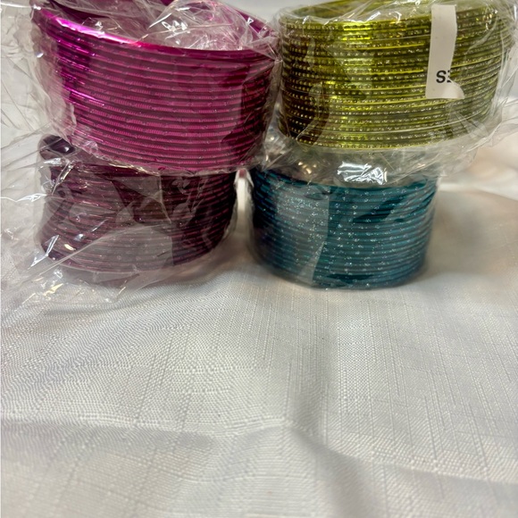 Lot of 75 NEW Colorful Indian Party Bangle Assorted Sizes and Colors - Picture 3 of 5